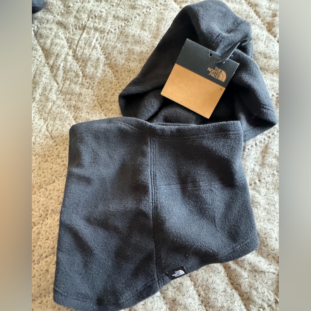 The North Face Charcoal Fleece Neck Gaiter-youth sized but good for adults too😎